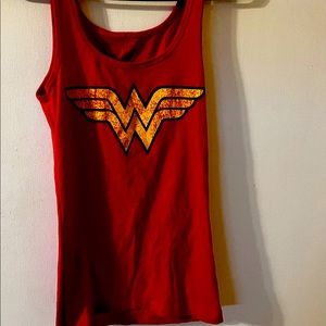 NEW Wonder Woman racer back tank red size Small